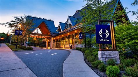 mont-tremblant casino gondola hours|Casino de Mont